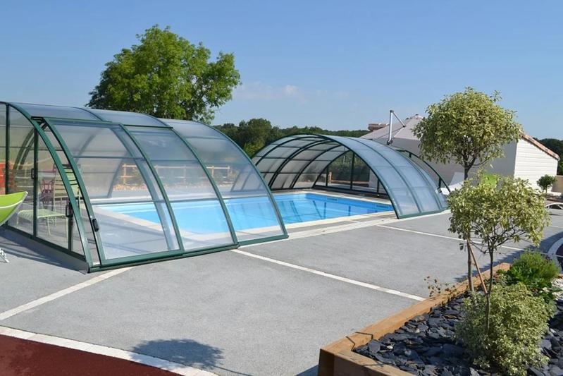 Propriété - 225 m² - 8 pièces