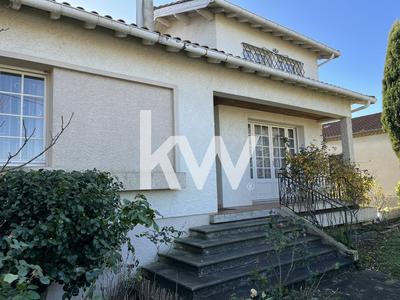 Maison de ville - 138 m² - 8 pièces