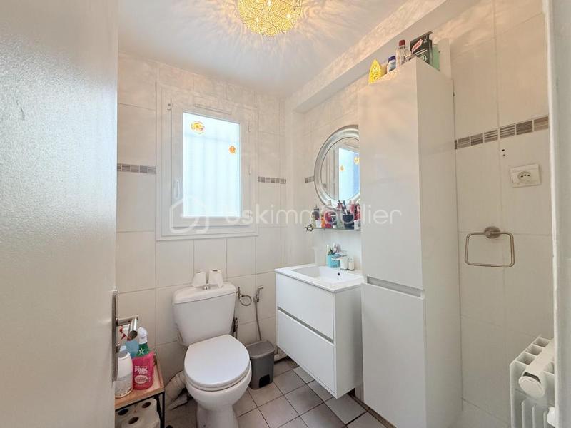 Pavillon - 245 m² - 13 pièces