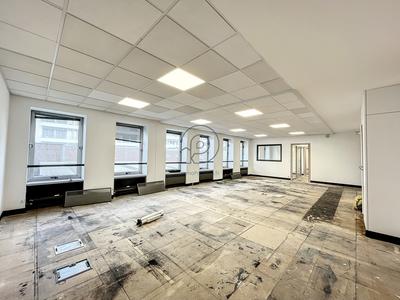Bureau - 320 m²