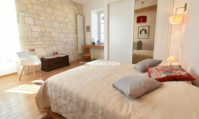Maison de maîtres - 312 m² - 8 pièces