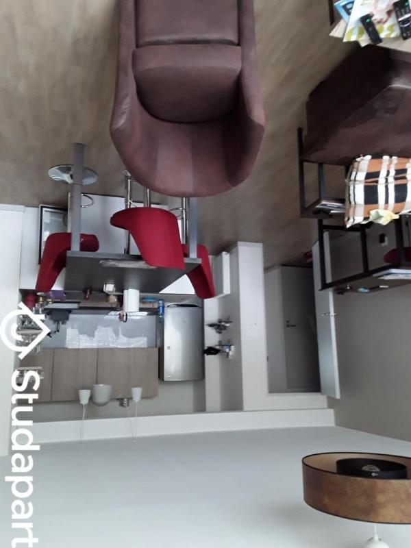 Chambre - 12 m² - 1 pièce