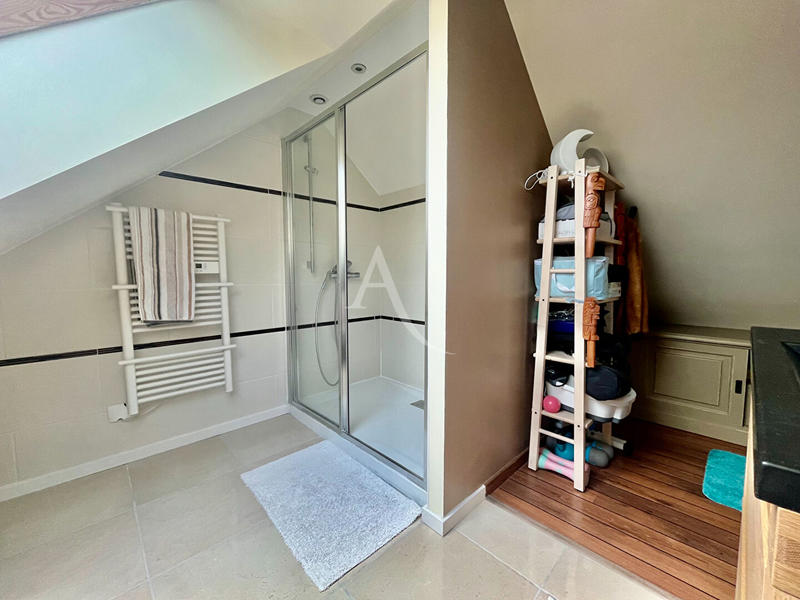 Maison - 149 m² - 7 pièces