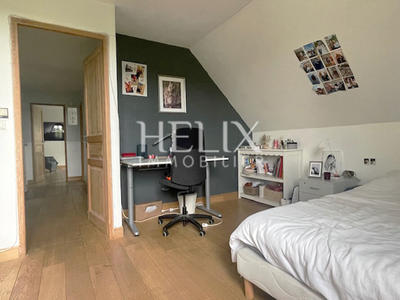 Maison - 160 m² - 8 pièces