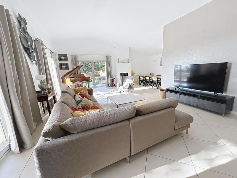 Maison - 164 m² - 5 pièces