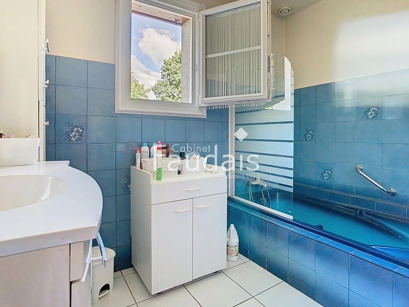 Maison - 137 m² - 6 pièces