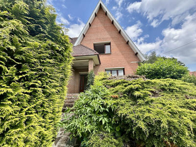 Maison - 200 m² - 7 pièces