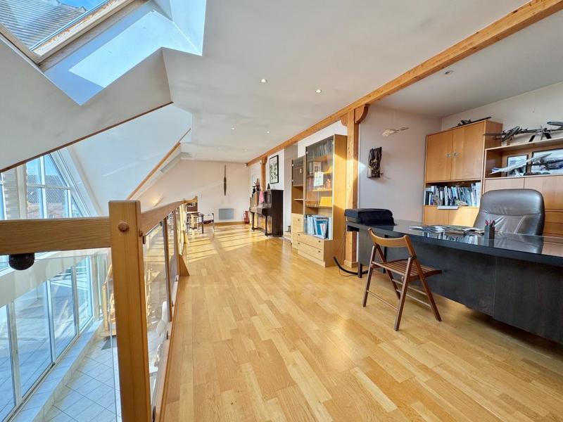 Duplex - 164 m² - 4 pièces