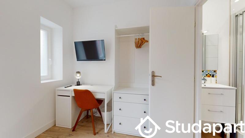 Chambre - 11 m² - 1 pièce