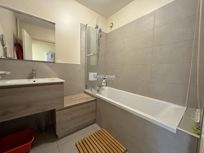 Appartement - 75 m² - 3 pièces