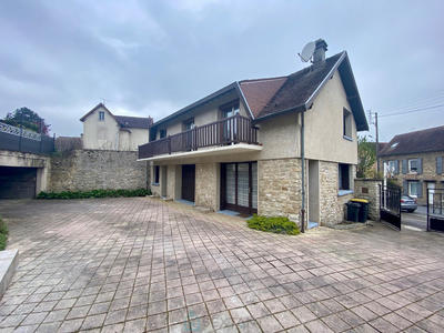 Maison - 120 m² - 5 pièces