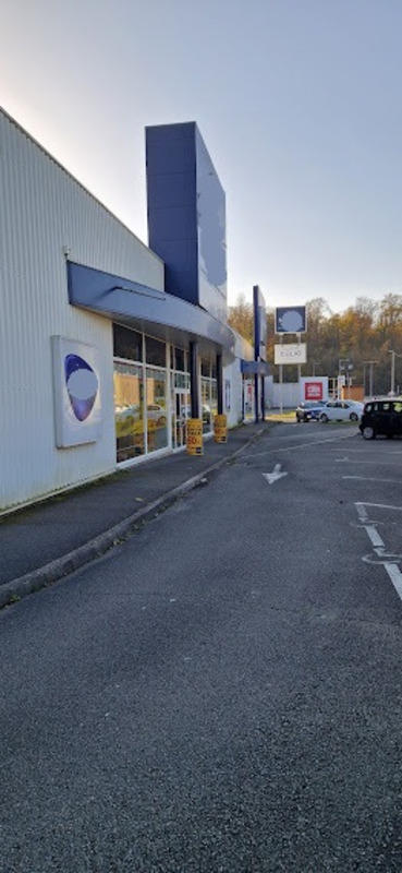 Local commercial - 1 500 m² - 2 pièces