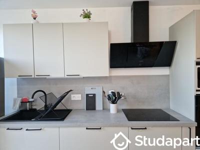 Chambre - 9 m² - 1 pièce