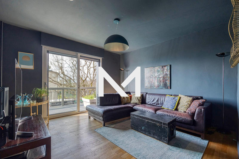 Maison - 229 m² - 7 pièces