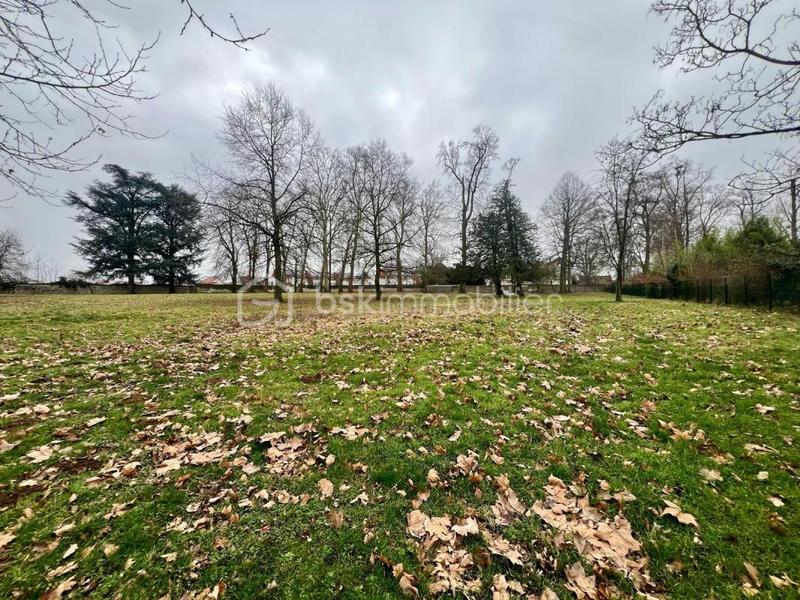 Demeure - 570 m² - 10 pièces