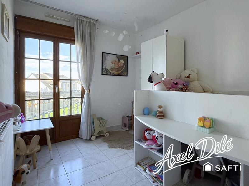 Maison - 90 m² - 5 pièces