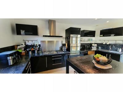 Maison - 168 m² - 5 pièces