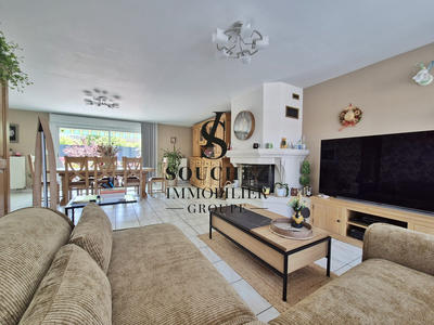 Maison - 200 m² - 8 pièces