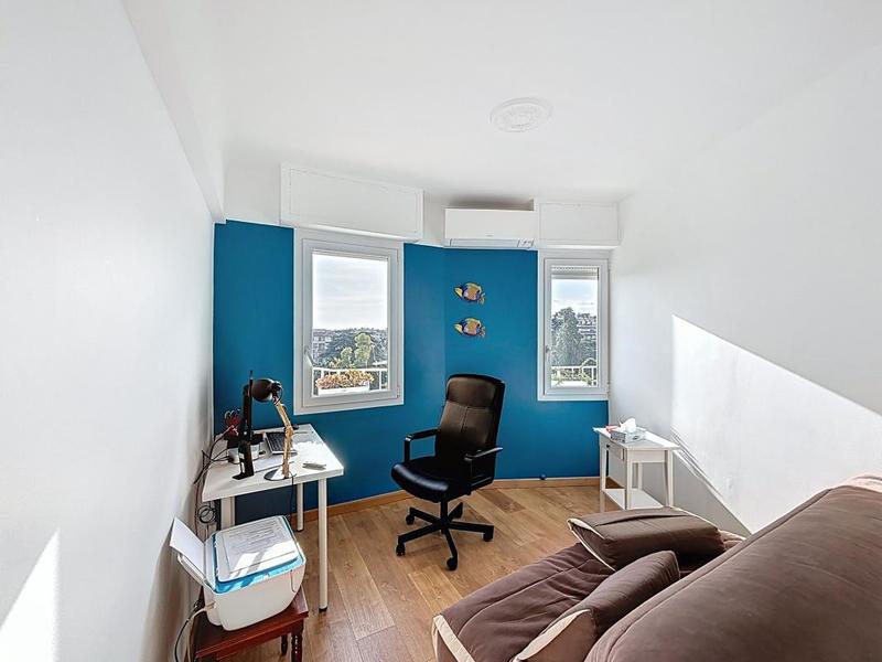 Appartement - 100 m² - 3 pièces