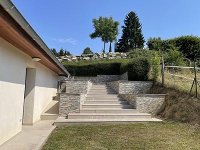 Maison - 204 m² - 5 pièces