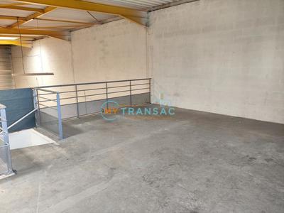 Local d'activité / Entrepôt - 358 m²