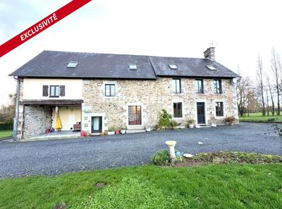 Maison - 140 m² - 8 pièces