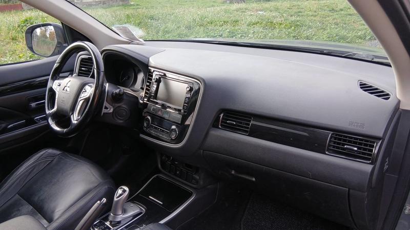 Mitsubishi Outlander III 2.0 Mivec 163 Plug in Hybrid 4wd Bva Instyle - Automatique Toit ouvrant