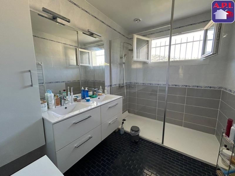 Maison - 149 m² - 6 pièces