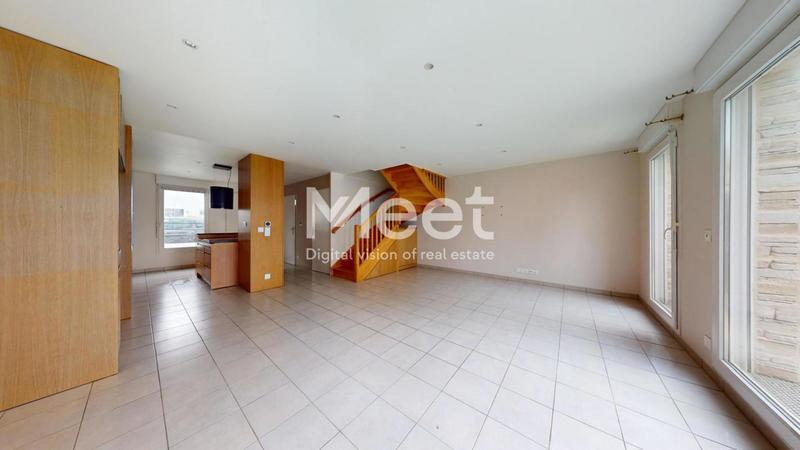 Maison - 94 m² - 5 pièces