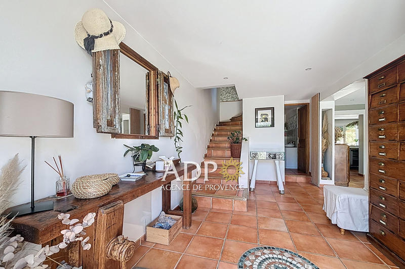 Maison - 150 m² - 4 pièces