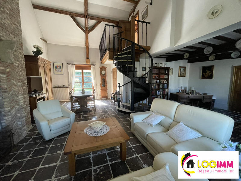 Maison - 174 m² - 7 pièces