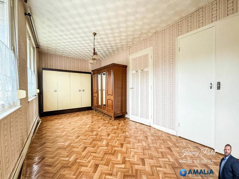 Maison - 90 m² - 5 pièces