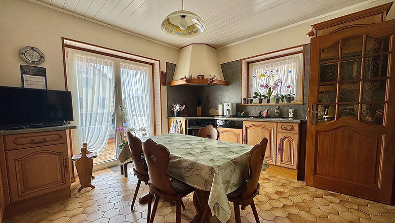 Maison - 104 m² - 5 pièces