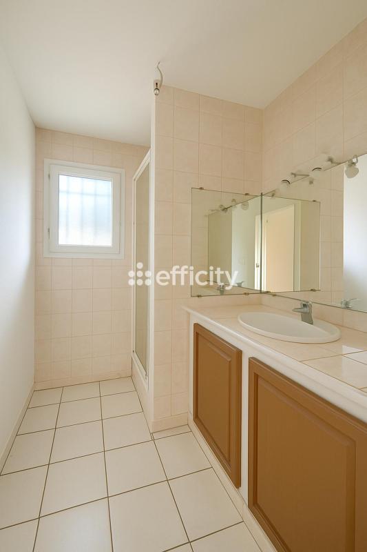 Pavillon - 138 m² - 7 pièces