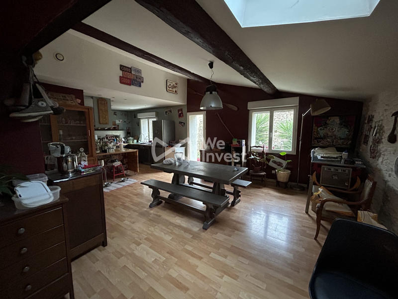 Maison - 185 m² - 5 pièces