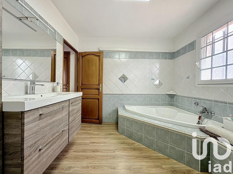 Maison - 175 m² - 6 pièces