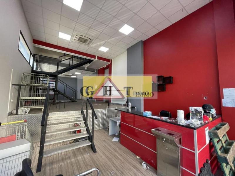Local commercial - 846 m²