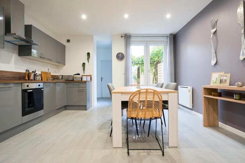 Maison - 111 m² - 6 pièces