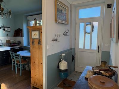 Maison - 206 m² - 7 pièces