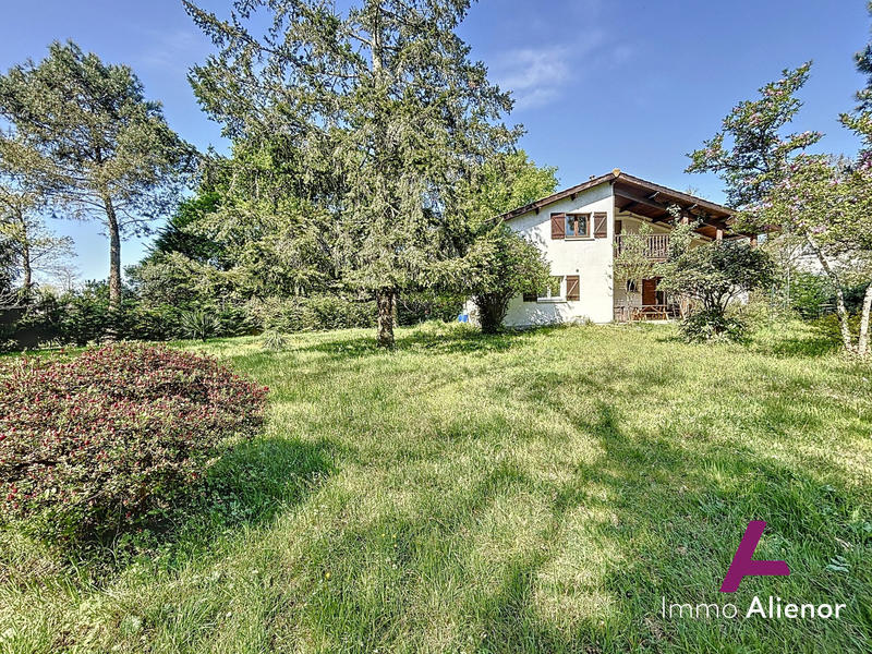 Maison - 130 m² - 4 pièces