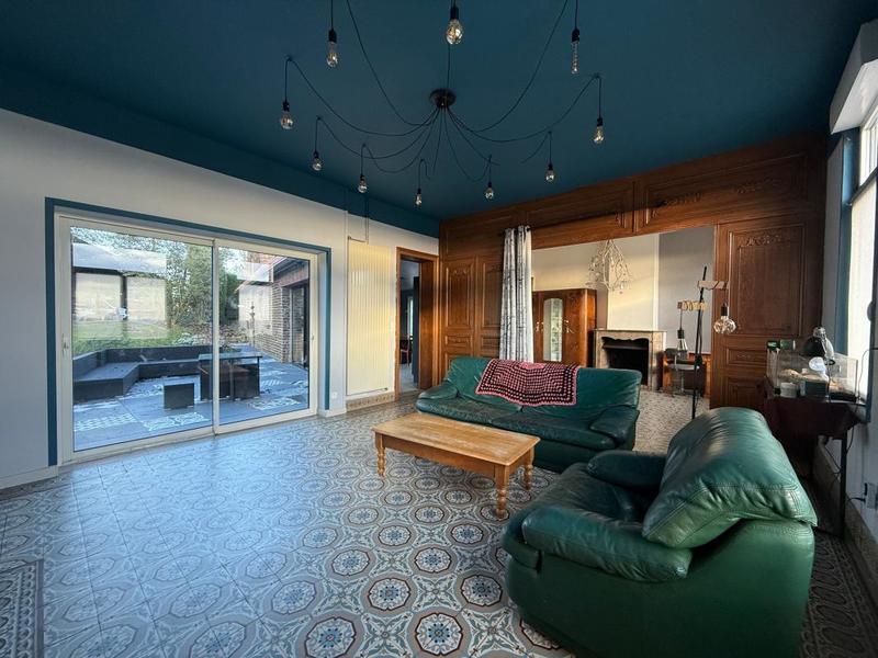 Maison - 199 m² - 7 pièces