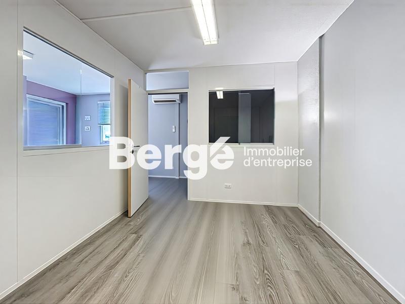 Bureau - 80 m² - 4 pièces