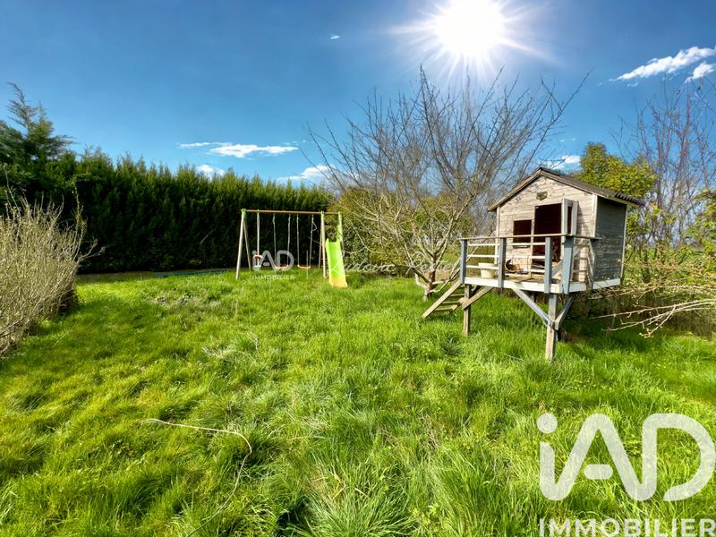 Maison - 97 m² - 5 pièces