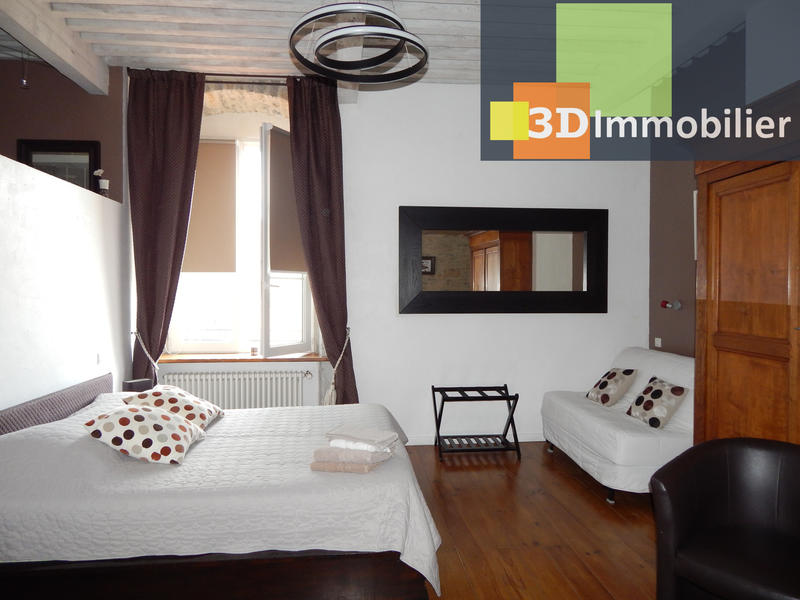 Maison - 403 m² - 14 pièces