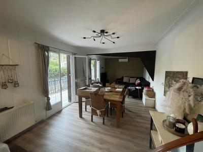 Maison traditionnelle - 108 m² - 6 pièces