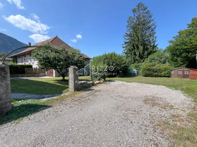 Maison - 192 m² - 8 pièces