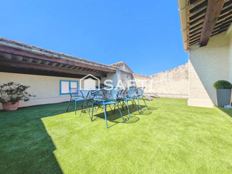 Maison - 180 m² - 6 pièces