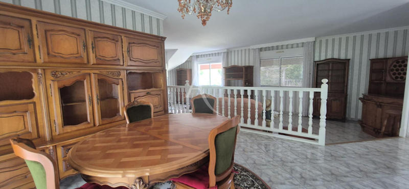 Maison - 188 m² - 6 pièces