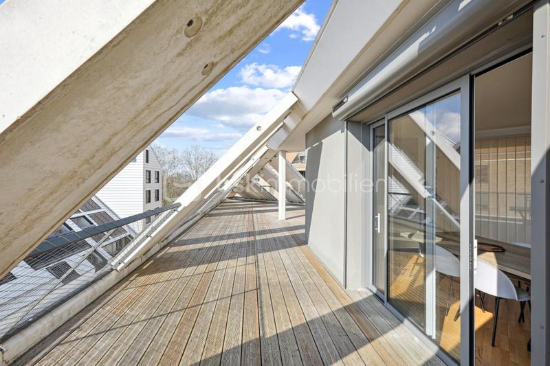 Appartement - 96 m² - 4 pièces