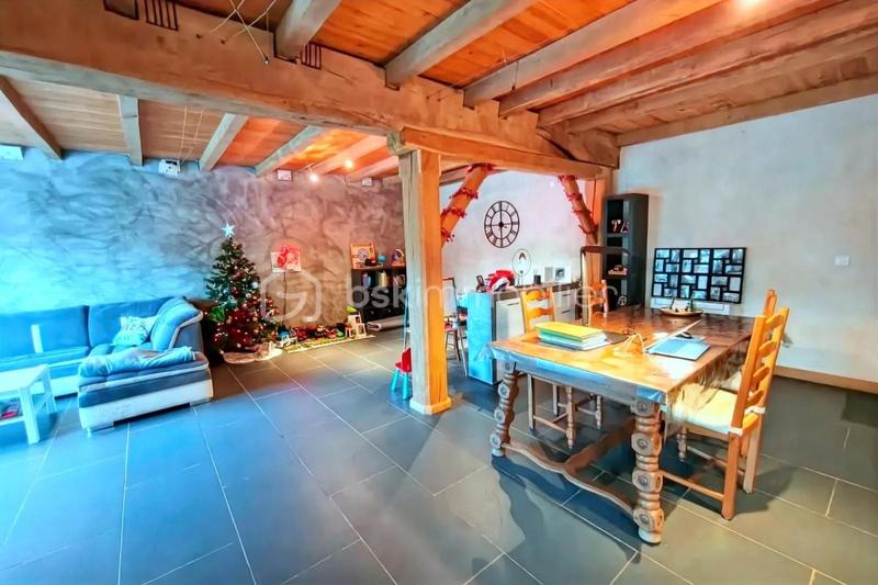 Maison - 160 m² - 6 pièces